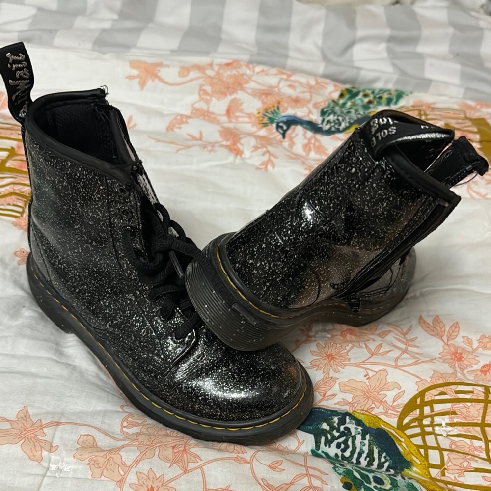 Dr. Martens Kids Glitter Boots - Black